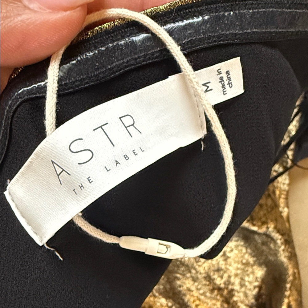 Astr Gold One Shoulder Dress NWOT - Picture 6 of 6